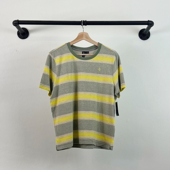 NWT Volcom Hyphen in Strypes Short Sleeve Striped Tee - Picture 4 of 8